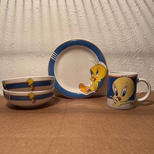 1998 Vintage Looney Tunes Tweety Bird Dish Set